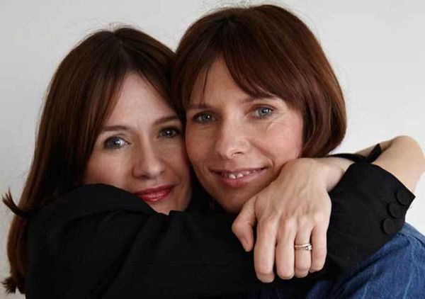 Emily Mortimer and Dolly Wells in Doll & Em