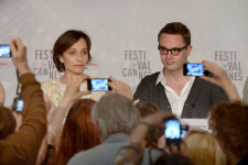 Nicholas Winding Refn & Kristin Scott Thomas at the press conference <em>Photo: FDC - AFP</em>